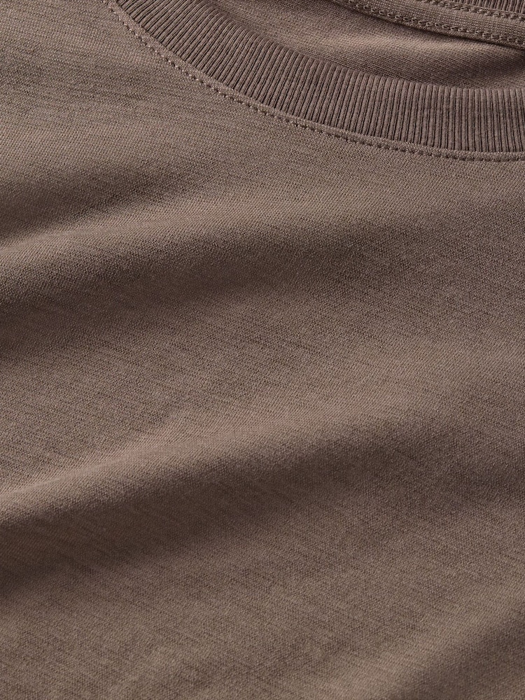 Nike Brown Oversized Dri-FIT One Relaxed T-Shirt - Image 7 of 7