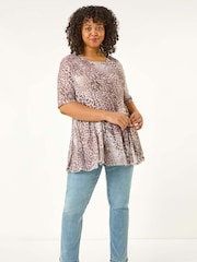 Roman Natural Curve Animal Print Hanky Hem T-Shirt - Image 2 of 5