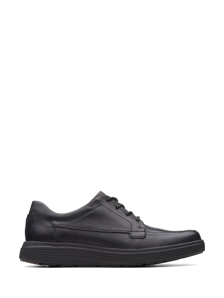 črna - standarden Fit (G) - Usnjeni čevlji Clarks Un Abode Ease - Slika 1 iz 1