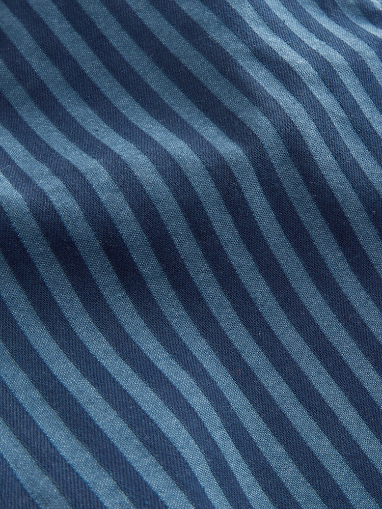 Gap Blue/Navy Stripe Short Sleeve Stripe Denim Shirt - Image 5 of 5 Gap Blue/Navy Stripe Short Sleeve Stripe Denim Shirt - Image 5 of 5