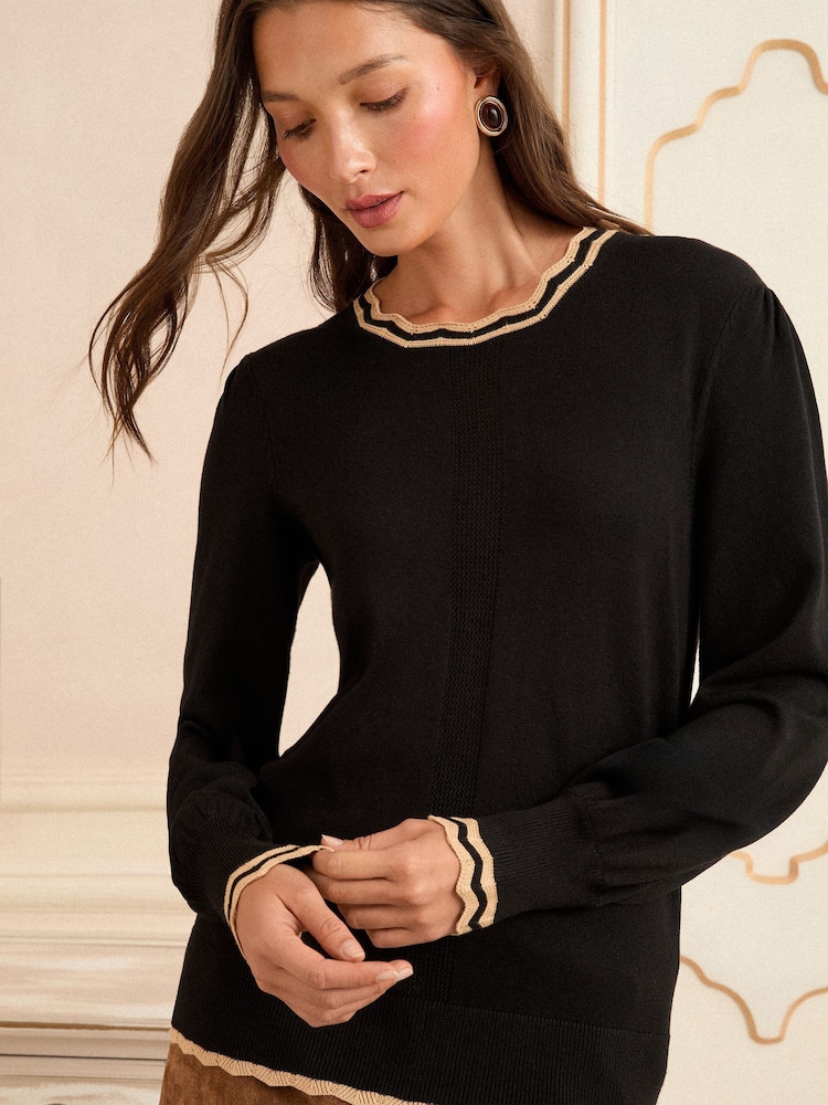 Love & Roses Black and Camel Scallop Knit Jumper - Image 2 of 4