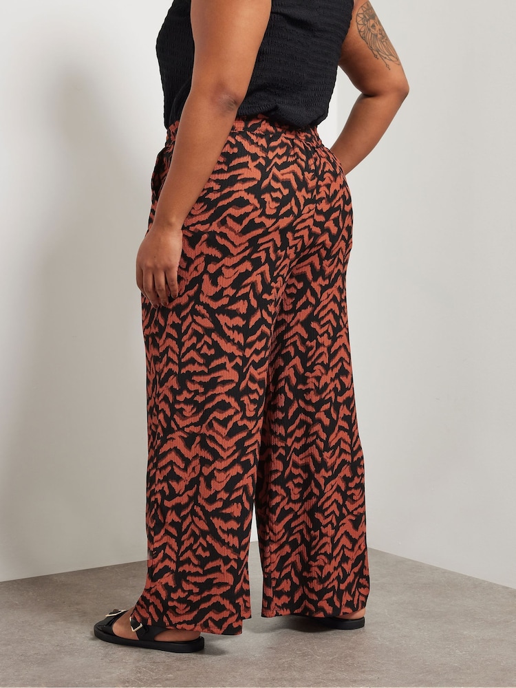 Yours Curve Black Abstract Structured Wide Leg Trousers - Image 2 of 6