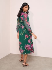 Friends Like These Green Floral Petite Chiffon Long Sleeve V-Neck Midi Dress - Image 5 of 5