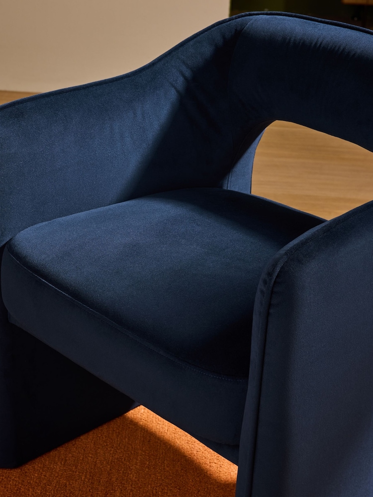 MADE.COM Navy Blue Velvet Sariah Dining Chair - Image 2 of 5