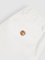 Blanco - Pantalones cortos chinos con elástico Wicket de Reiss - Imagen 5 de 5