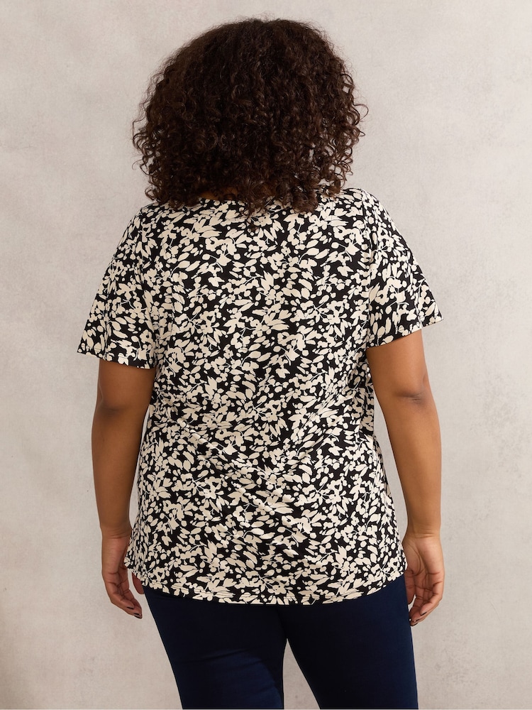 Live Unlimited Black Floral Print Jersey Pleat Front Top - Image 2 of 3