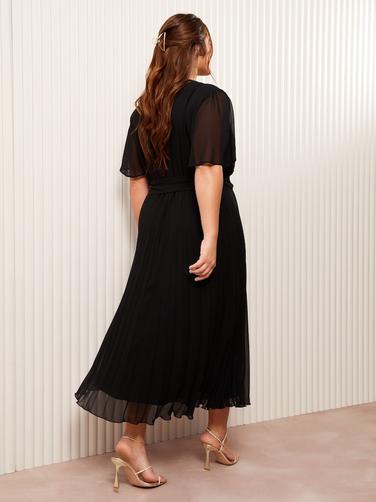Friends Like These Black Curve Angel Sleeve Chiffon Pleat Midi Dress - Image 2 of 4 Friends Like These Black Curve Angel Sleeve Chiffon Pleat Midi Dress - Image 2 of 4