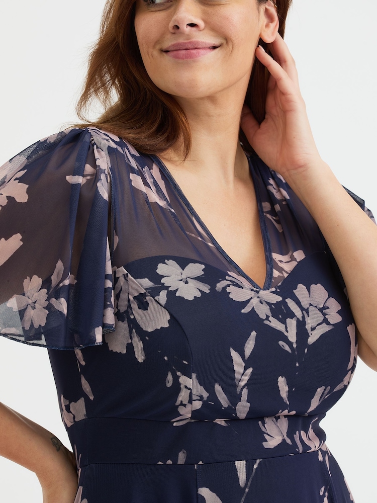 Scarlett & Jo Purple Tilly  Wine Rose Print Angel Sleeve Sweetheart Dress - Image 2 of 4