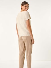 Roman Textured Short Sleeve T-Shirt - Imagen 3 de 5