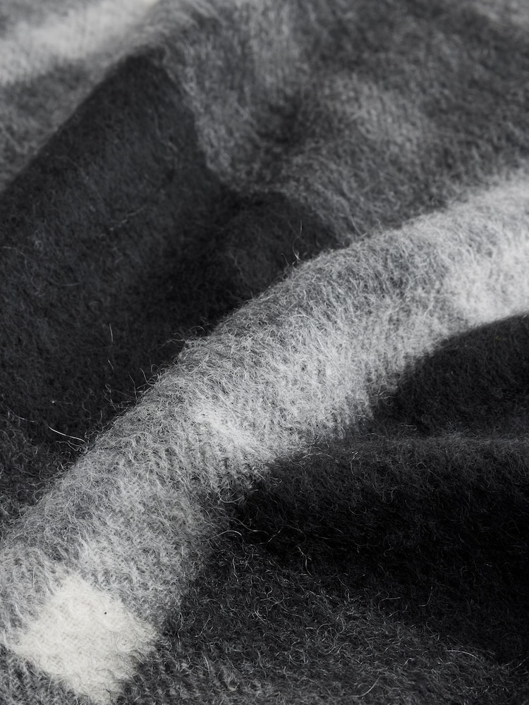 Weekend MaxMara Black CATONE Stole Square Scarf - Image 2 of 4