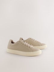 Natural Minimal Trainers - Image 2 of 5