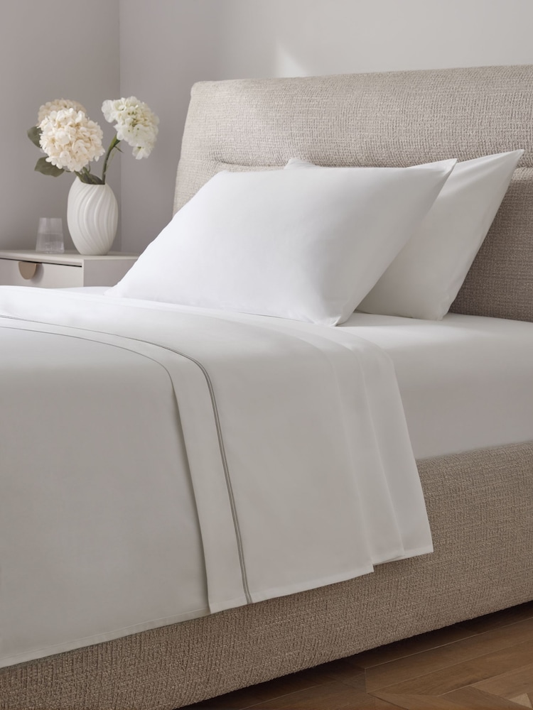 White Collection Luxe 600 Thread Count Cotton Sateen Flat Sheet - Image 1 of 2 White Collection Luxe 600 Thread Count Cotton Sateen Flat Sheet - Image 1 of 2