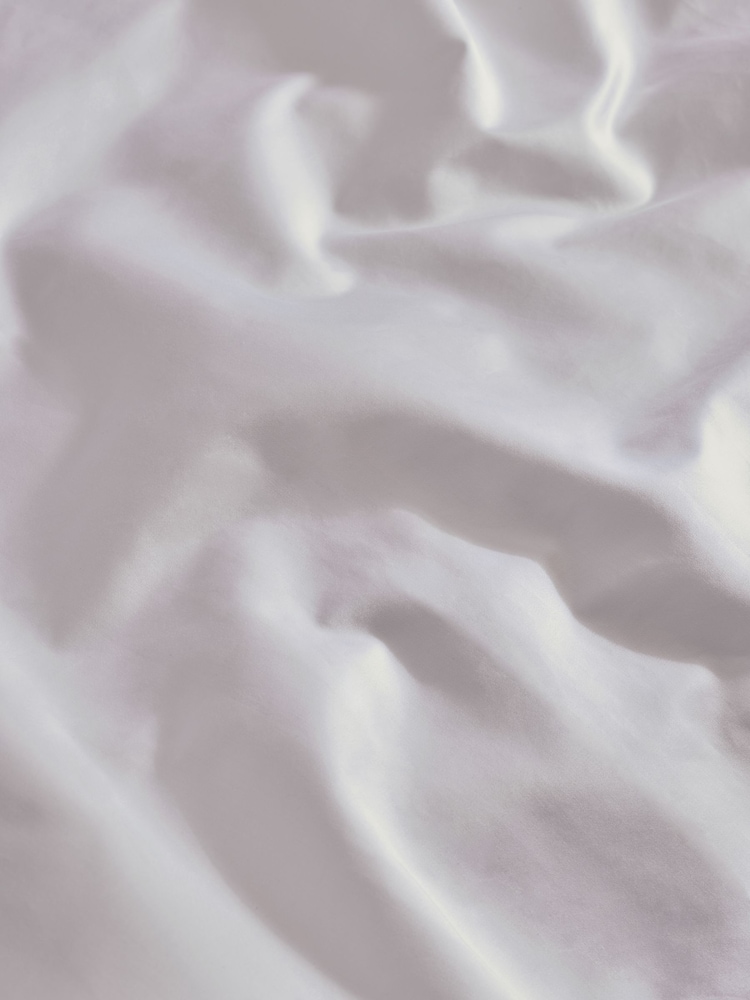 White Collection Luxe 800 Thread Count Egyptian Cotton Sateen Extra Deep Fitted Sheet - Image 2 of 3 White Collection Luxe 800 Thread Count Egyptian Cotton Sateen Extra Deep Fitted Sheet - Image 2 of 3