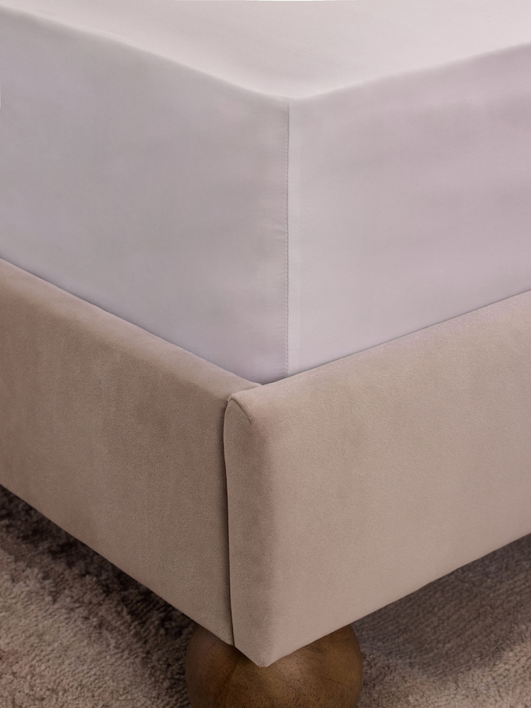 White Collection Luxe 800 Thread Count Egyptian Cotton Sateen Extra Deep Fitted Sheet - Image 3 of 3 White Collection Luxe 800 Thread Count Egyptian Cotton Sateen Extra Deep Fitted Sheet - Image 3 of 3