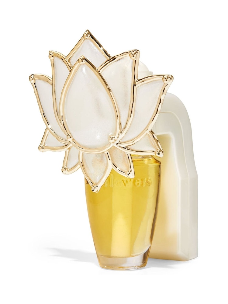 Bath & Body Works Lotus Wallflower Plug - Image 2 of 2