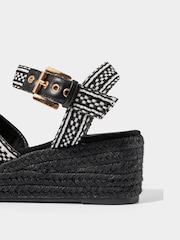 Joe Browns Microsuede Platform Wedge Sandals - صورة 5 من 5