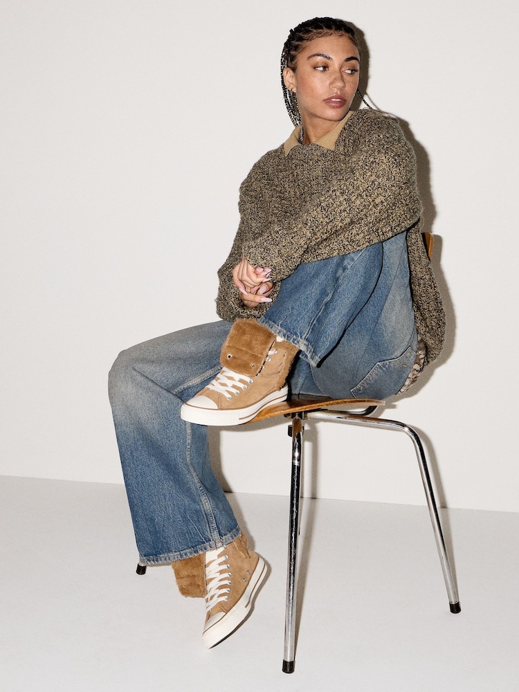 Marrón - Converse Chuck Taylor All Star Fold Over Faux Fur Winter Luxe Trainers - Imagen 1 de 11
