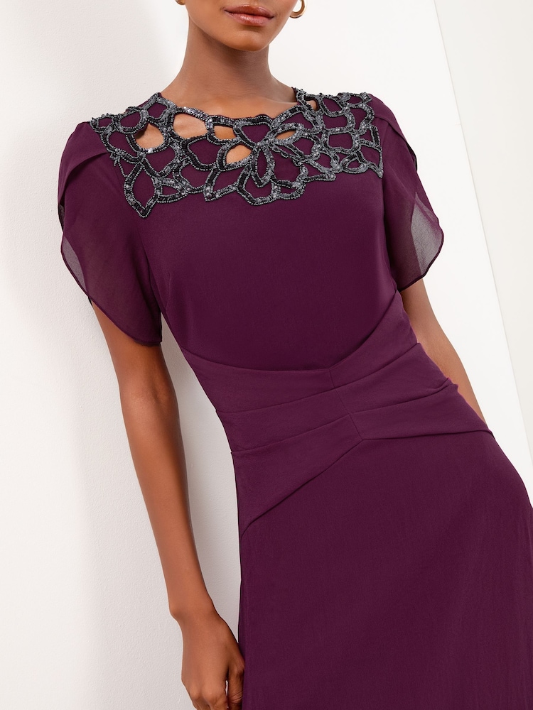 Lipsy Burgundy Red Petite Embellished Cut Out Short Sleeve Pleated Fit And Flare Midi Dress - Image 4 of 4