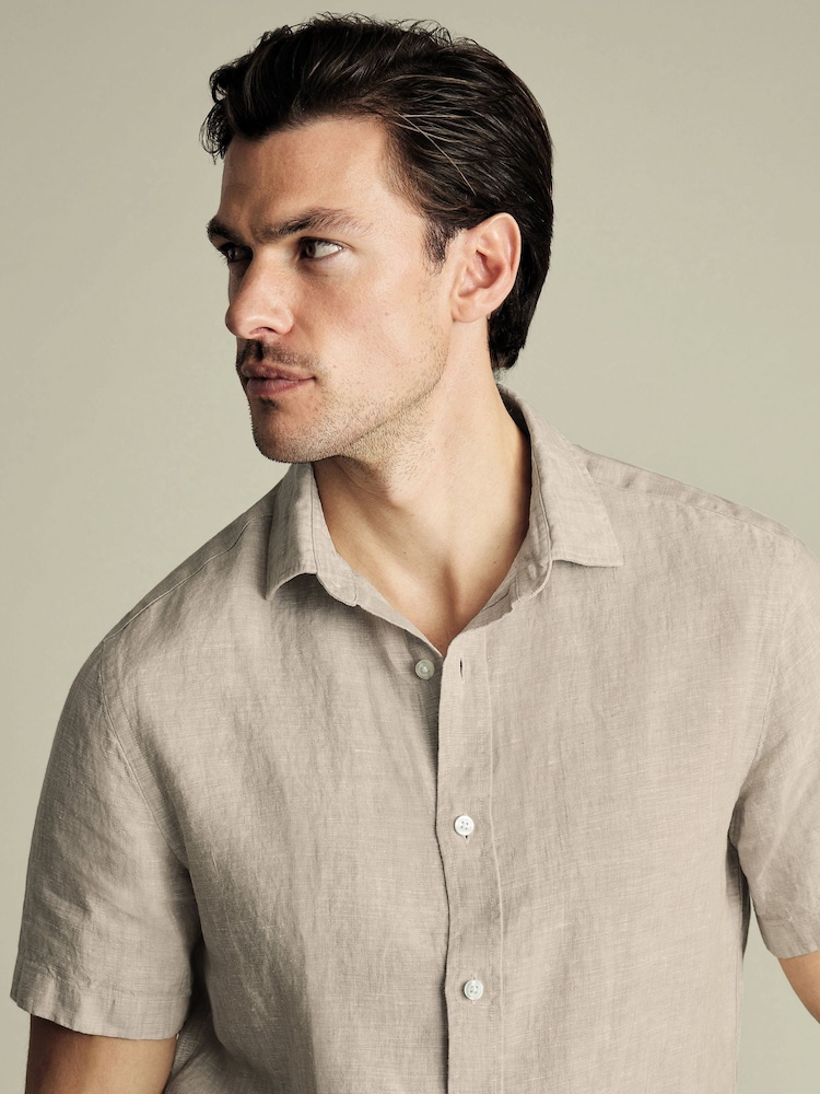 Grau - Charles Tyrwhitt Kurzärmeliges Hemd aus 100 % Leinen in Slim-Fit, Uni - Bild 2 von 5