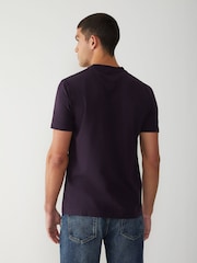 Morado - Camiseta de corte estándar con logo de BOSS - Imagen 3 de 4