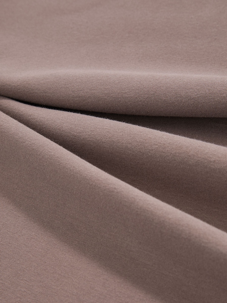 Reiss Taupe Brown Joe Stretch-Cotton Crew-Neck T-Shirt - Image 5 of 5 Reiss Taupe Brown Joe Stretch-Cotton Crew-Neck T-Shirt - Image 5 of 5