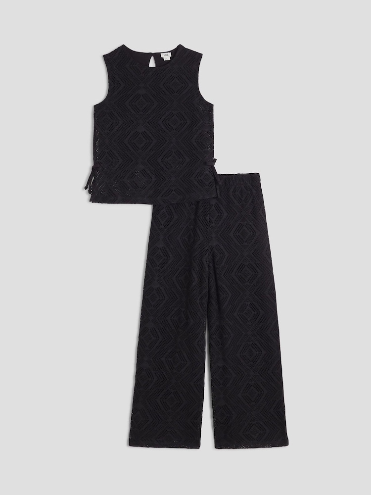 طقم من رداء علوي دانتيل برباط فيونكة على الجانبين من River Island - صورة 2 من 10 طقم من رداء علوي دانتيل برباط فيونكة على الجانبين من River Island - صورة 2 من 10