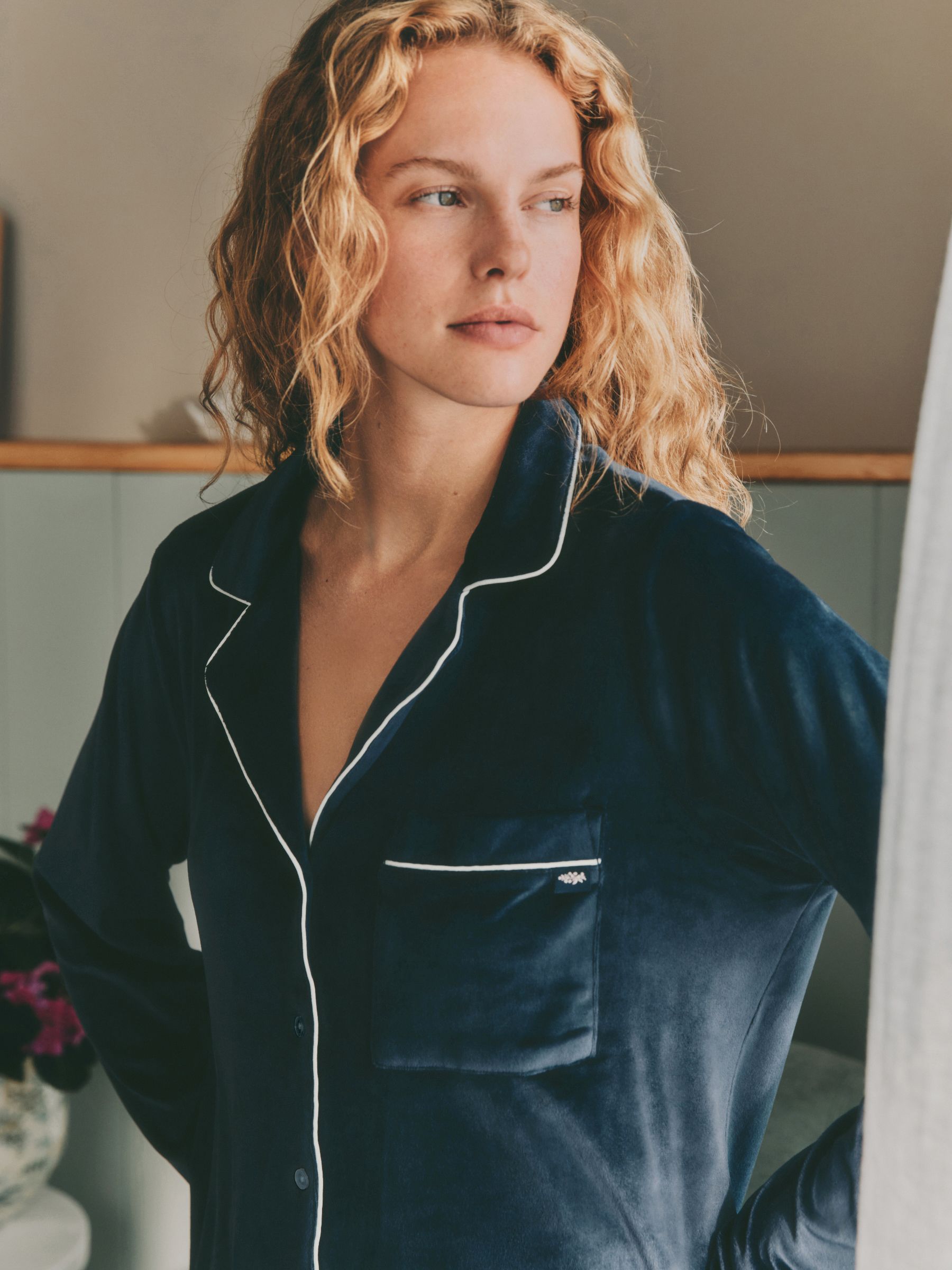 Buy Laura Ashley Cosy Night Shirt з сайту Next Ukraine
