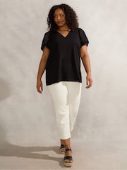 Live Unlimited Angel Sleeve V-Neck Top - Imagen 3 de 4