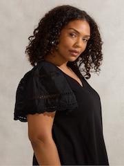 Live Unlimited Angel Sleeve V-Neck Top - Imagen 4 de 4