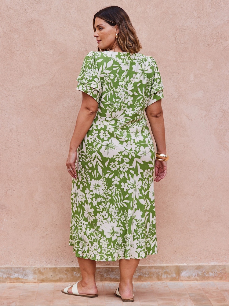 Live Unlimited Green Floral Flutter Sleeve Dress - Image 4 of 4