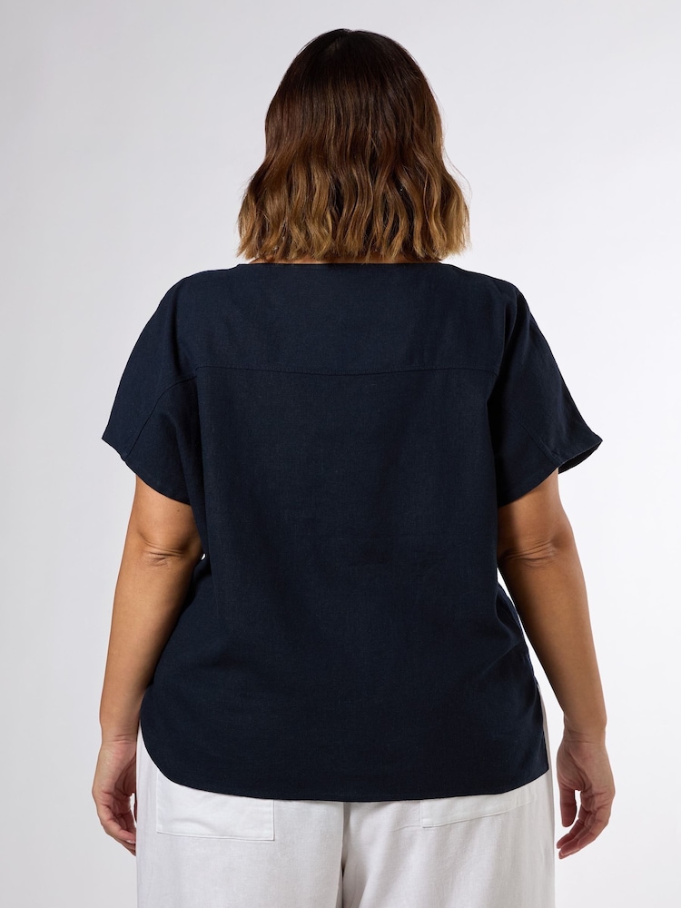 Live Unlimited Blue Linen Seamed Detail Top - Image 3 of 3