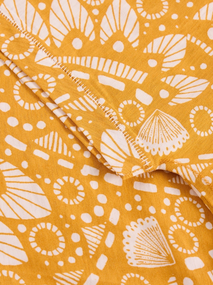 Amarillo con limones - Camiseta de algodón 100  con muesca en el cuello Nelly de White Stuff - Imagen 6 de 6