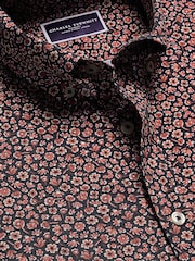 Charles Tyrwhitt Dark Navy Slim Fit Fish Slim Fit Short Sleeve Non-Iron Print 100% Cotton Shirt - Image 4 of 5