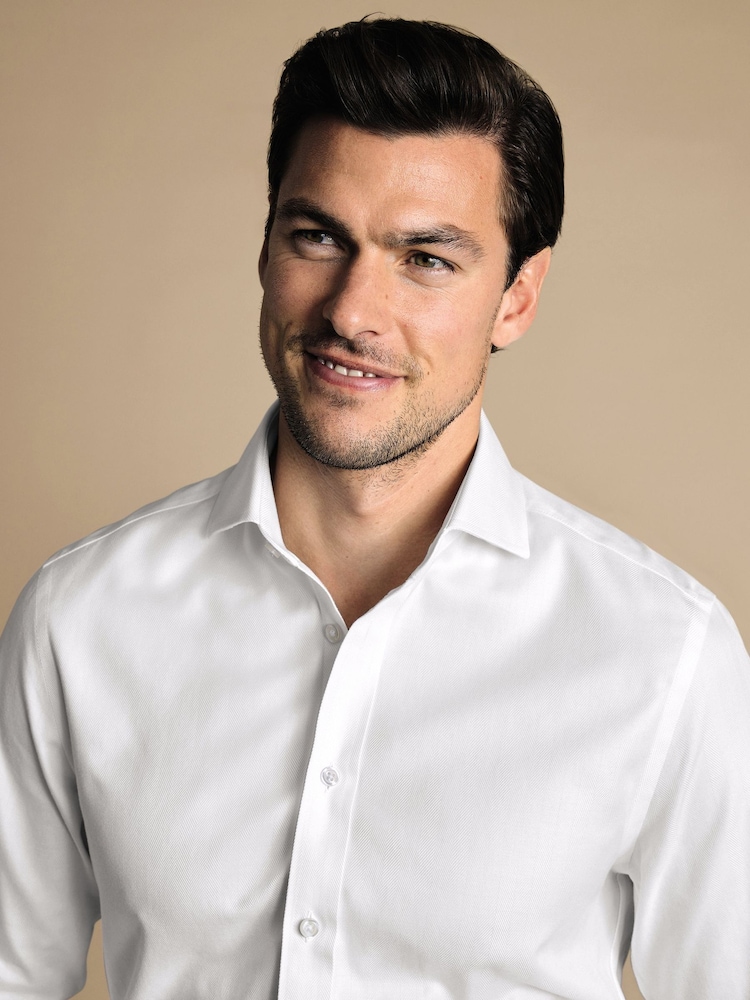 Charles Tyrwhitt White Classic Fit Non Iron Herringbone 100% Cotton Shirt - Image 2 of 3