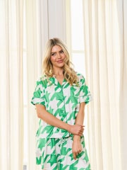 Jim Jam the Label Green Satin Revere Shorts Set With Dogtooth Print - Image 3 of 5