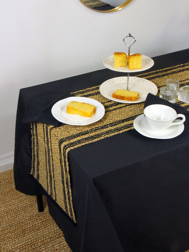 Esselle Black Avon 100% Cotton 240x140cm Table Cloth - Image 4 of 4