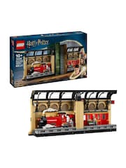 LEGO Harry Potter Book Nook Hogwarts Express Toy Set 76450 - Image 1 of 8
