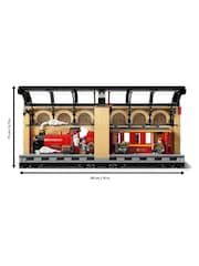 LEGO Harry Potter Book Nook Hogwarts Express Toy Set 76450 - Image 7 of 8