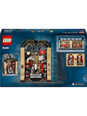 LEGO Harry Potter Book Nook Hogwarts Express Toy Set 76450 - Image 8 of 8