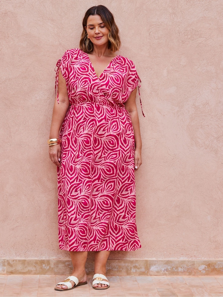 Live Unlimited Pink Petite Curve Print Gathered Midi Dress - Image 1 of 4