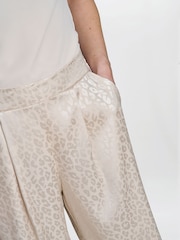 Gina Bacconi Cream Sabine Satin Jacquard Pull-On Trousers - Image 4 of 5