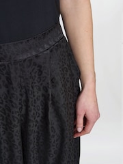 Gina Bacconi Sabine Satin Jacquard Pull On Black Trousers - Image 4 of 5