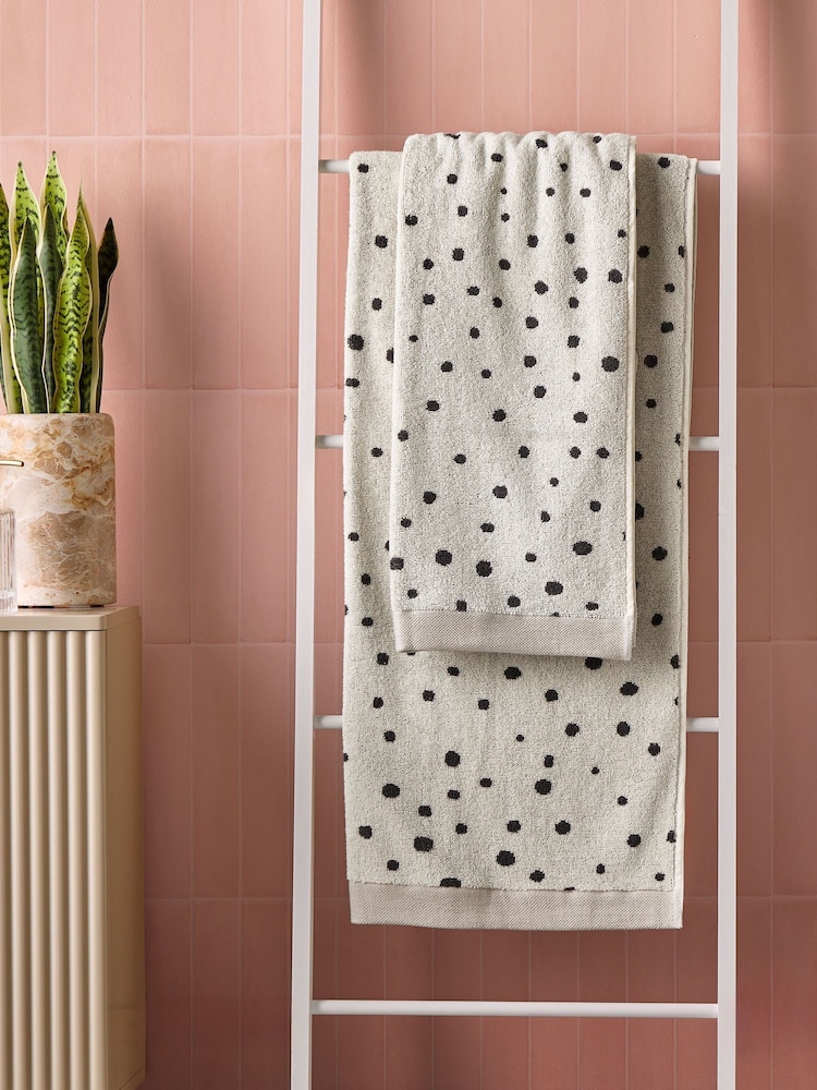 Cosmo Living 4 Pack Spot Design Spot Design Towel Bale - Image 1 of 6