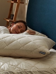Woolroom Cream Deluxe Washable Wool King Size Pillow - Image 3 of 4