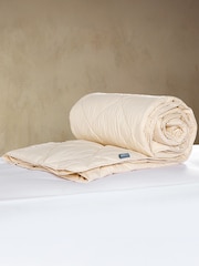 Woolroom Medium Cream Deluxe Washable Wool Duvet - Image 2 of 4