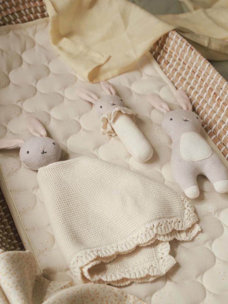 Avery Row Cream Cuddle Cloth - Image 2 of 4
