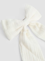 JoJo Maman Bébé Cream Cheesecloth Bow Clip - Image 3 of 3