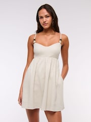 Vestido-saia babydoll com contas rosa Abercrombie & Fitch - Imagem 1 de 5