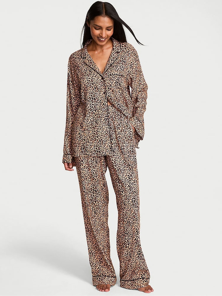 Victoria's Secret Marzipan Leo Black Flannel Long Pyjamas Set - Image 1 of 4 Victoria's Secret Marzipan Leo Black Flannel Long Pyjamas Set - Image 1 of 4