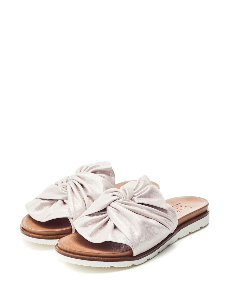 Jemini Twist Bow Flat White Leather Sandals - Image 2 of 4